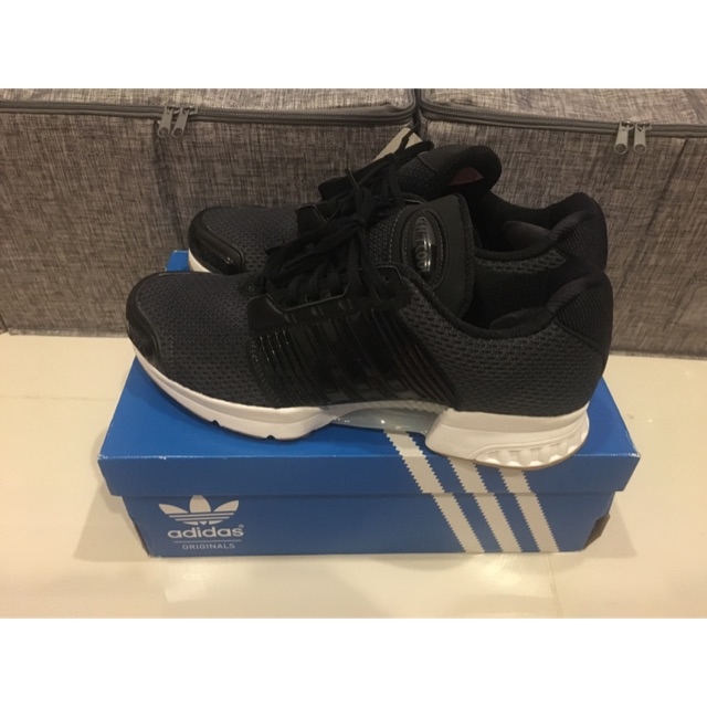 รองเท้า adidad เบอร์ 10 (4289 6395)