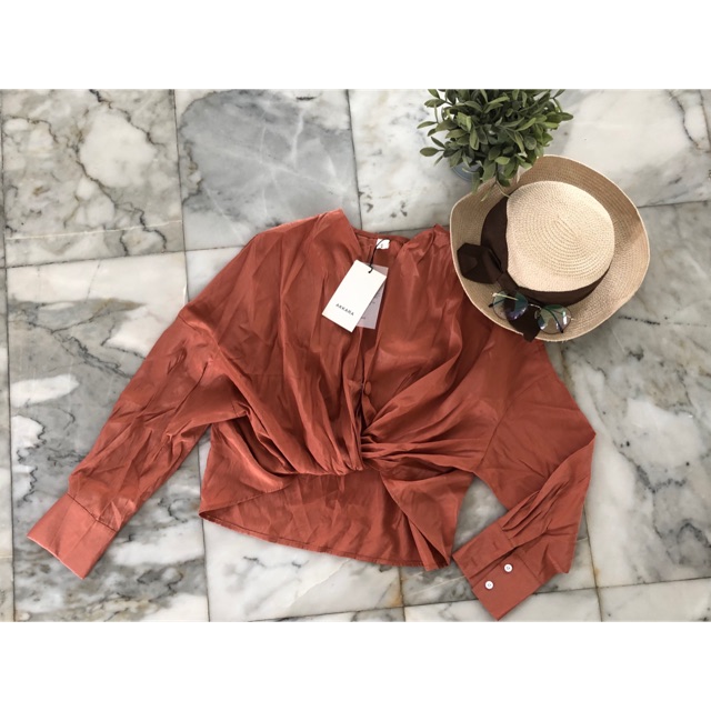 👚เสื้อแฟชั่น AKKARA ทรงสวย❤️