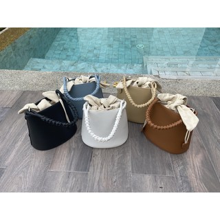 bugar bucket bag พร้อมสายสะพายยาว