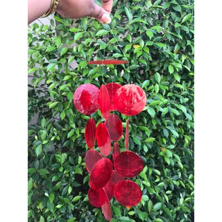 โมบายเปลือกหอยกระดิ่งลมสีแดงรุ่นกลมขนาด8x39CM