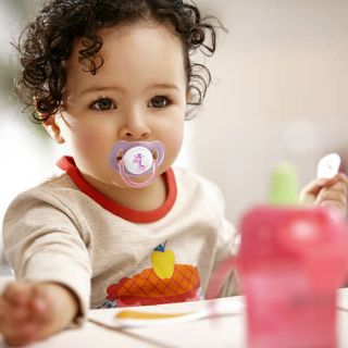 Philips AVENT จุกนมหลอก CLASSIC 6-18M (Mixed boy &amp; girl) (1กล่องมี2ชิ้น)