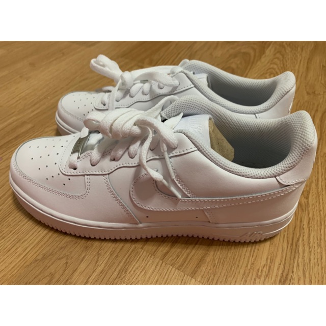 รองเท้า NIKE AIR