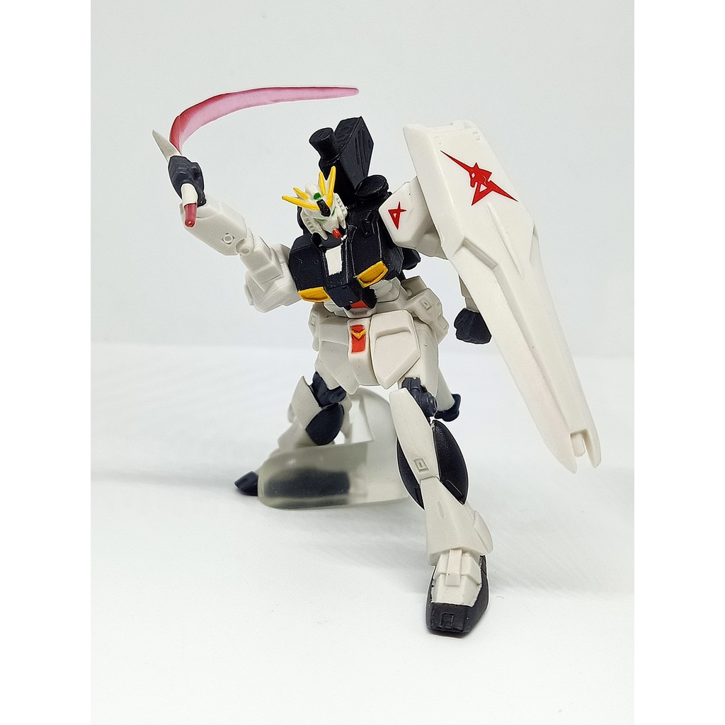 BANDAI Figure - RX-93 v Gundam [ Nu Gundam ] with Beam Saber - 1/400