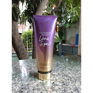 โล๊ะ ผลิตปี 2020 Victorias Secret Love Spell Fragrance Lotion โลชั่นบำรุงผิววิคตอเรียส์ซีเคร็ท