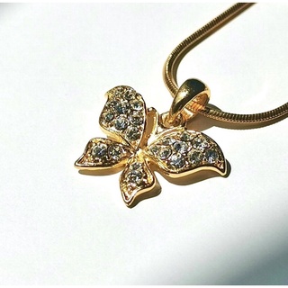 42 gold crystal butterfly necklace สร้อยคอจี้ผีเสื้อ (Aetop.accessories)