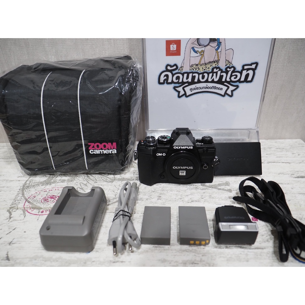 OLYMPUS OMD EM5 MARK III สภาพนางฟ้า ตีไป98% ไม่มีรอยตำหนิใหม่มากๆ สภาพใช้งานน้อย ไม่มีราไม่มีฝ้า ยาง