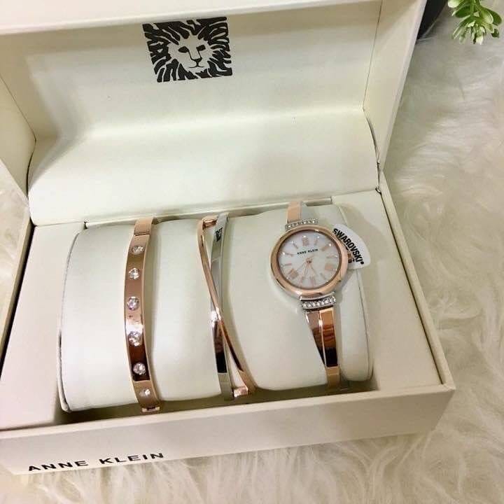 พร้อมส่ง นาฬิกาข้อมือผู้หญิง Anne Klein นาฬิกาเซ็ทสีเงิน-โรสโกลด์ ทรงกำไลประดับด้วยคริสตัล