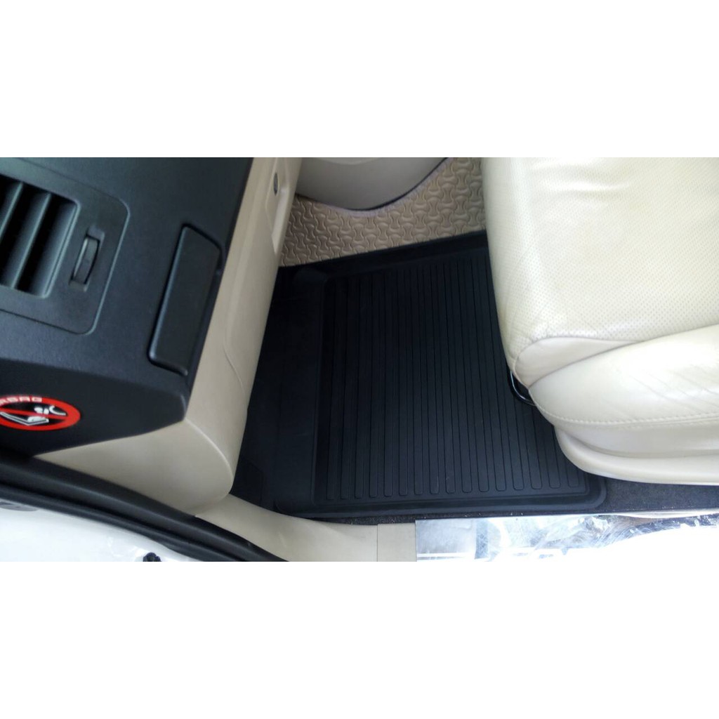 ถาดยางรองพื้นรถยนต์ Toyota Fortuner 2005-2014 ยางปูพื้นขอบสูงตรงรุ่น - รูปที่ 3