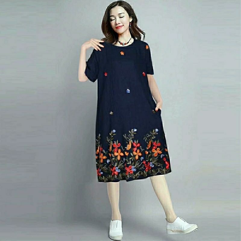 ฤดูร้อนผลิตภัณฑ์ใหม่ ขนาดผู้หญิงสไตล์ชาติพันธุ์ ผ้าลินินกลางยาวแต่งตัวดอกไม้ท่องเที่ยว (รหัส 987/ชุดเดรส)