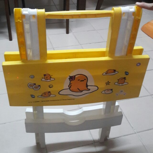 โต๊ะพับได้ ไข่ขี้เกียจ Gudetama ของพรีเมี่ยมจาก 7-11