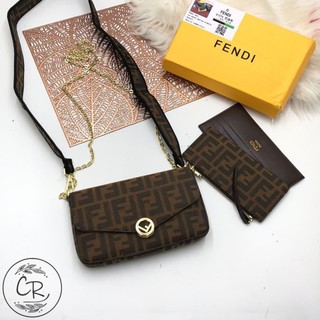 กระเป๋า​สะพาย​ข้าง​ fendi พร้อมกล่อง