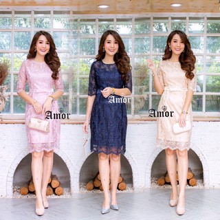 01 เดรสออกงาน Amor ชุดออกงานสาวอวบ แพทเทิร์นสวยเก็บหุ่นให้ดูผอมเพรียว สง่างาม ลูกไม้ปักผสมเลื่อมสวยหรู ชุดราตรีสาวอวบ