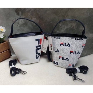 กระเป๋าFILA สินค้าแท้💯% งานพรีเมี่ยมกิ๊ฟ Outlet  ถ่ายจากงานจริง🎉.