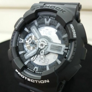 นาฬิกา G-SHOCK x RUSH GA-110RU-1ER ดำ-ขาว รุ่น Limited  Edition ของแท้ สภาพตามการใช้งานทั่วไป กล่องเก่า