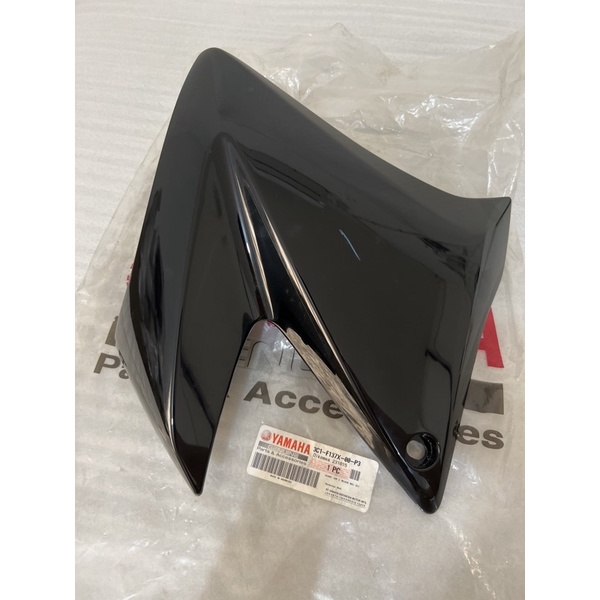 ตักน้ํา 2 ถังปีก ล่าง ขวา YAMAHA Vixion เก่า สีดํา ORIGINAL 3C1-F137X-00-P3