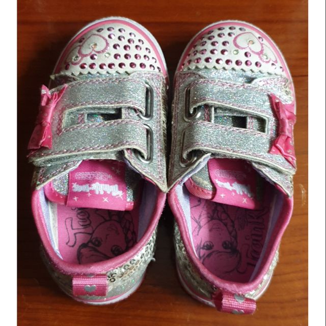รองเท้าผ้าใบ สำหรับเด็กผู้หญิง  ยี่ห้อ Twinkle toes Skechers