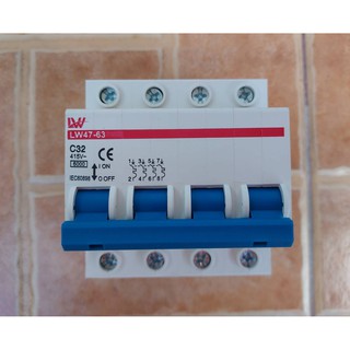 เบรคเกอร์ 4 เฟส AC 415V 32A Breker 4 Phase