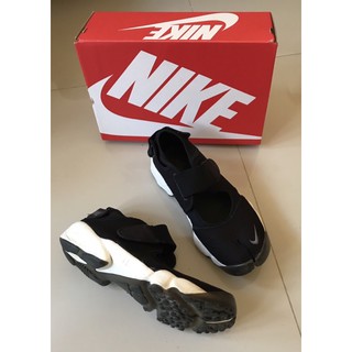 รองเท้า nike air rift แท้ ไซส์27cm