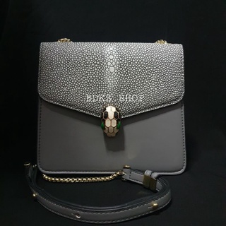 กระเป๋าสะพาย ลายงู BVLGARRI HANDBAGS