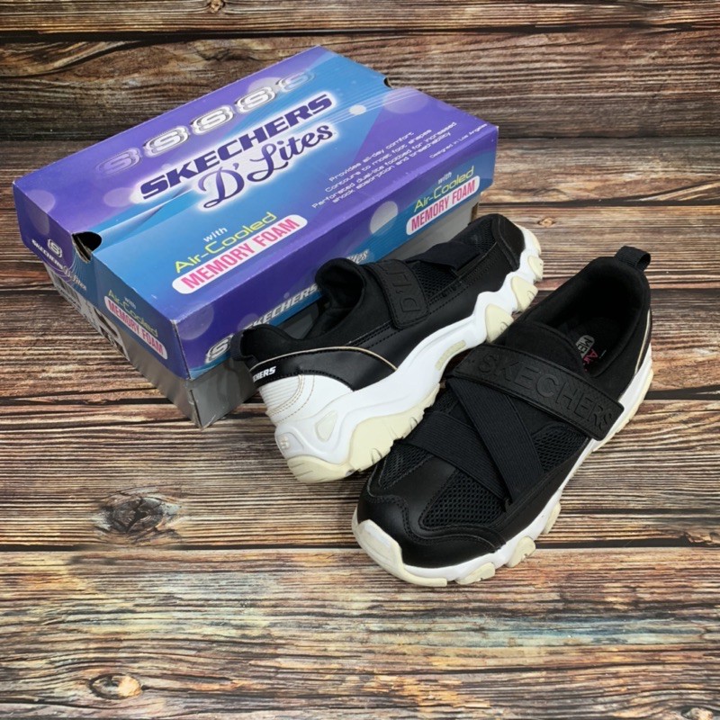 รองเท้า Skechers D’Lites Air-Cooled Memory Foam มือสองของแท้