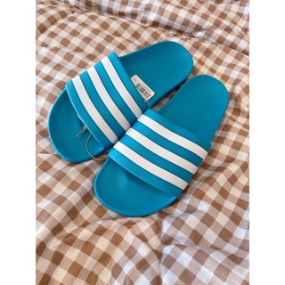 Adidas รองเท้าแตะ Adilette Aqua  สีฟ้าคาดขาว ใส่ได้ทั้งชาย-หญิงค่ะ