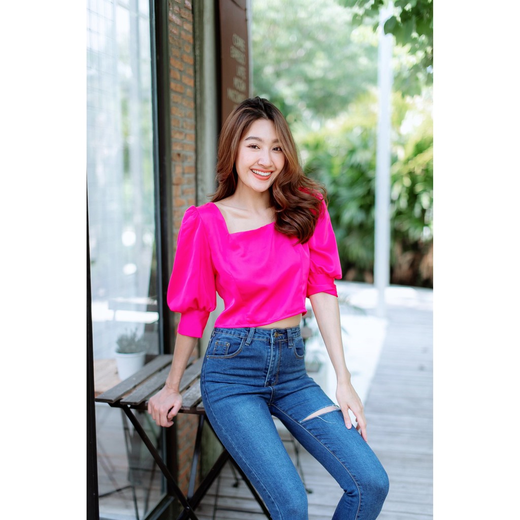 พร้อมส่ง VEERA CROP เสื้อค้อปน่ารัก