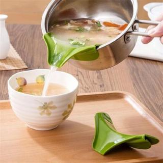 ☘crys☘กรวยที่ไช้กรอกน้ำ/ ซุป Kitchen Funnel Gadget Silicone Pour Spout Slip On Pour For Bowls Pans Pots