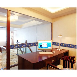 SALE Transparent Wall Sticker สติ๊กเกอร์ติดผนัง แต่งขอบ ดอกไม้สีน้ำเงิน (กว้าง165cm.xสูง11.6cm.)