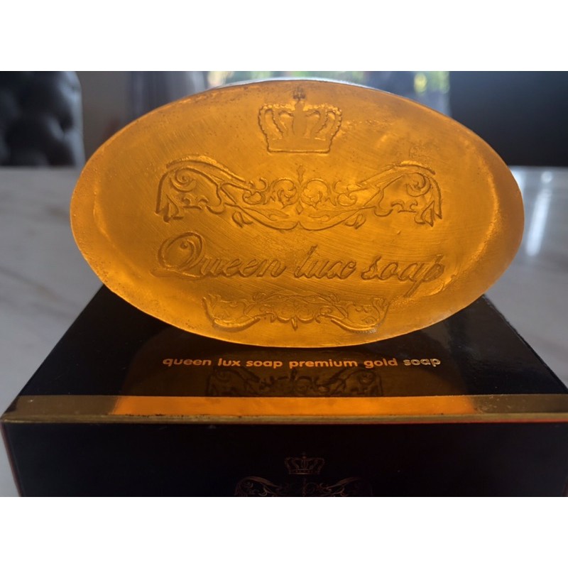สบู่ลดสิว ทองคำ24k Queen lux soap