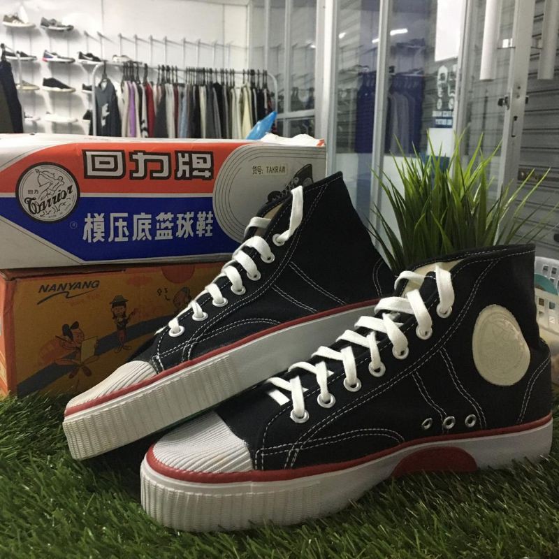 Warrior Classic 4UK-10UK (37-45)/ รองเท้าใหม่