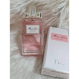 Miss rose n rose ▪️  100ml ▪️  ราคาส่ง 2300฿ ▪️  INBOX ซีลMiss rose n rose ▪️  100ml ▪️  ราคาส่ง 2300฿ ▪️  INBOX ซีลMiss