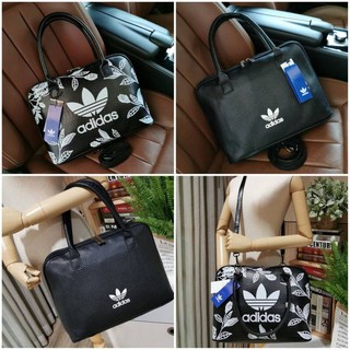 Adidas originals Bowling Bag Code:B2D110464  แบรนด์แท้ 100% งาน Outlet