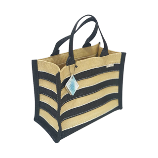 แหล่งขายและราคา(ใส่โค้ด 4UV6URR) Bag.it.all.th กระเป๋าพลาสติกสาน รุ่น Stripes สีดำสลับเบจอาจถูกใจคุณ