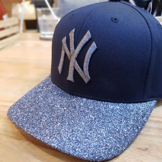 ฟรีส่ง หมวก MLB ทีม NY  ของใหม่ ป้ายห้อย พร้อมถุงกระดาษจาก shop จาก เกาหลี
