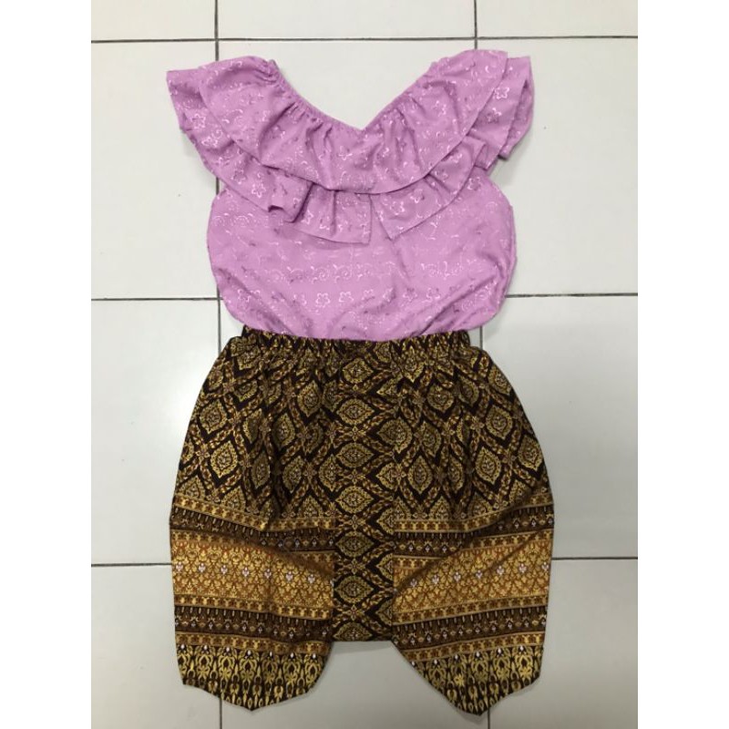 🔥🔥 Saleจ้า สินค้าขายดีสุด 🔥🔥ชุดไทยเด็กผู้หญิง รุ่นคอระบายโจงพิมพ์ทอง (ไม่รวมเข็มขัดค่ะ) - รูปที่ 3