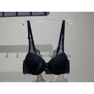 Wacoal Glam Luxury Bra ชุดชั้นในวาโก้ รูปแบบเสริมโครง รุ่น WD3070