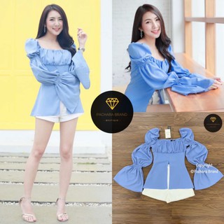 เซ็ต 2 ชิ้น เสื้อคอเหลี่ยมแขนยาว+กับกางเกงขาสั้นเอวสูงสีขาว