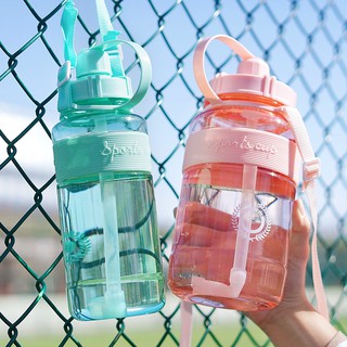 OMG-mall 1.5 L ขวดน้ำดื่มพลาสติกพกพาสำหรับเล่นกีฬา 1500ML ลิตร Large capacity straw sports bottle