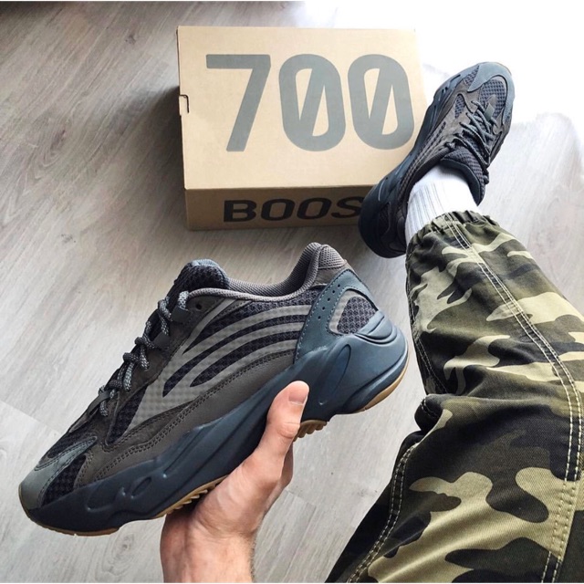 yeezy static waverunner