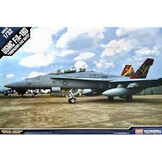 Academy Model 1/32 AC12118 USMC F/A -18D VMFA(AW)-242 BATS