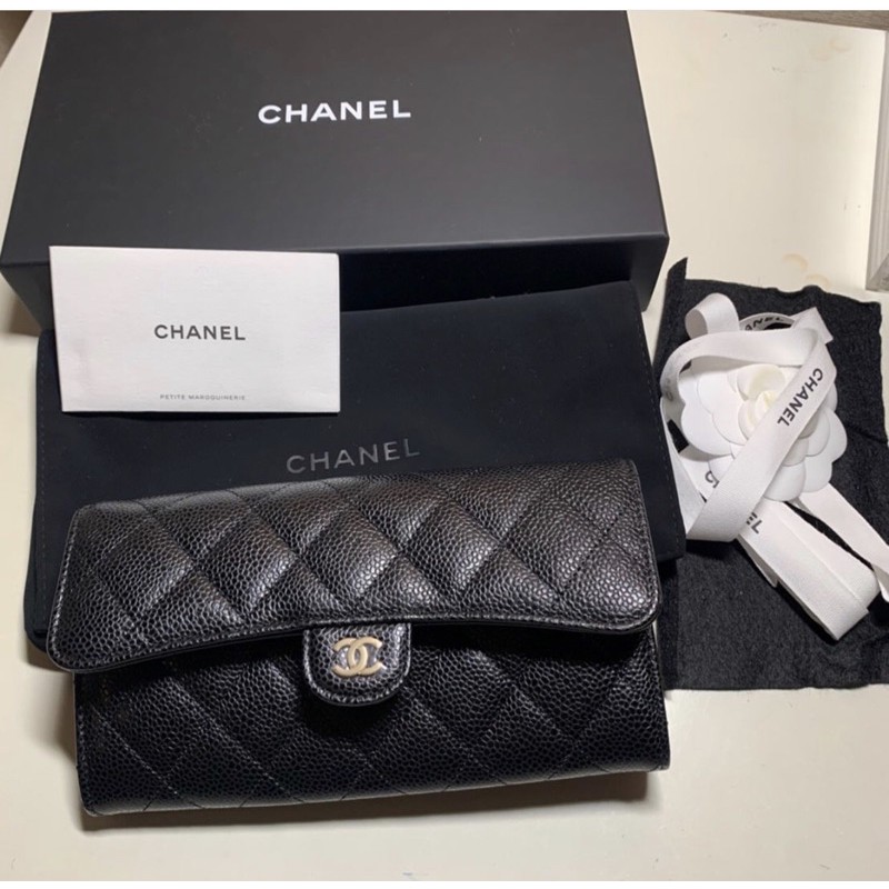 New Chanel Sarah wallet holo26