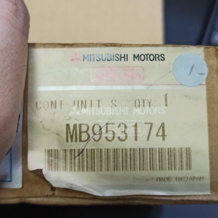 Mb953174 หน่วยควบคุมถุงลมนิรภัย Mitsubishi Lancer CK2A CK4A (SRS) (19 pin)