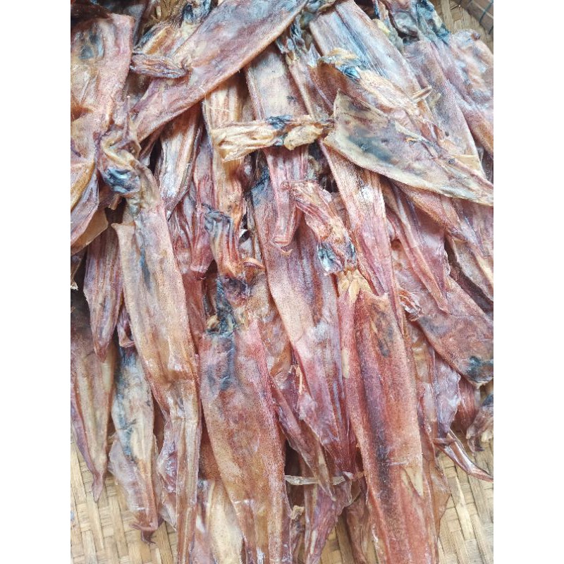 หมึกตูดแหลมตากแห้งตัวใหญ่🐙