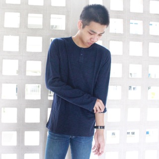 Button neck long sleeve cotton