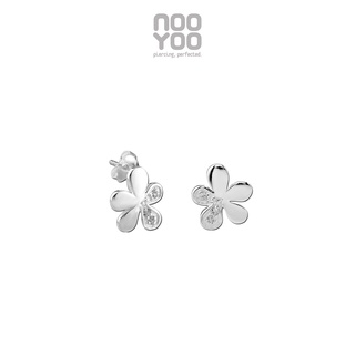 NooYoo ต่างหูสำหรับผิวแพ้ง่าย Flower with Crystal Surgical Steel