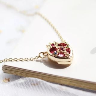 สร้อยคอหัวใจ • Heart Necklace