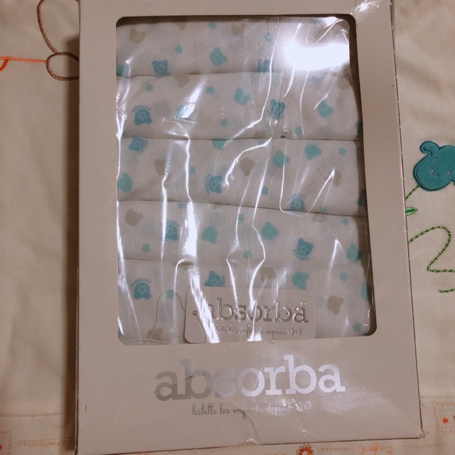 ผ้าอ้อม absorba มือ 1