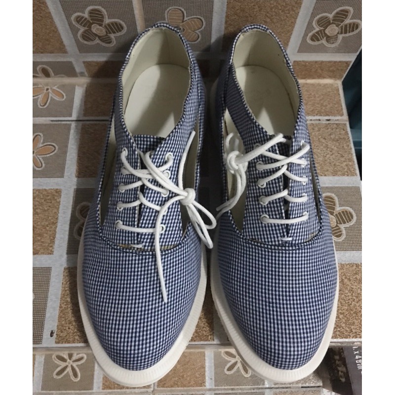 รองเท้าDr.martens ผู้หญิง