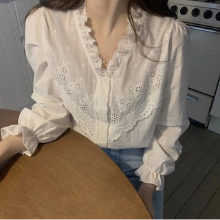 Vintage white Shirt เสื้อเชิ้ตวินเทจ ผ้าลุกไม้ สีขาว