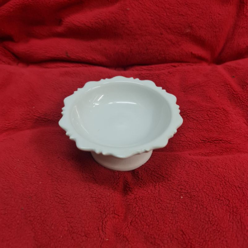 พานกว้าง 3 นิ้ว สำหรับรองดอกบัว 3 นิ้ว/ราคาเฉพาะพาน ไม่รวมดอกบัว - รูปที่ 2